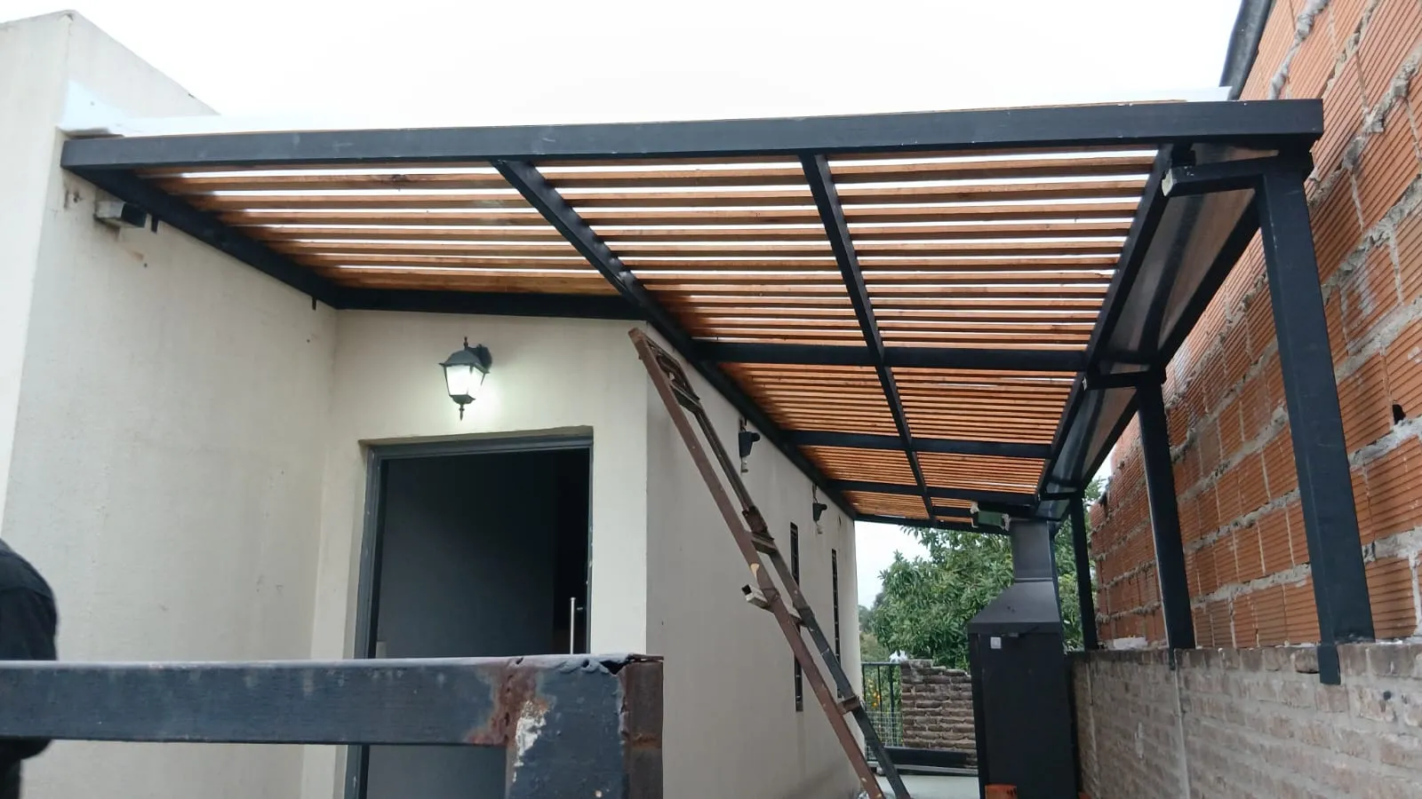 Estructura de hierro para techo en San Miguel